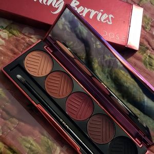 DOSE Blushing Berries Pallete